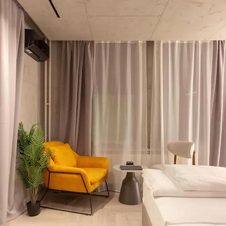 Open Space Apartment *